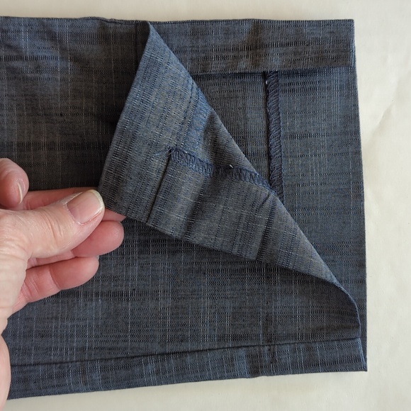 NWT Van Heusen Stretch Extensible Capri Pants 10 Short Blue Pattern - Picture 9 of 16